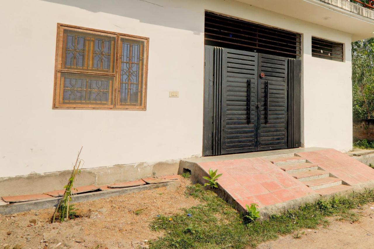 Oyo Flagship Shine Hotel Chinhat Exterior foto