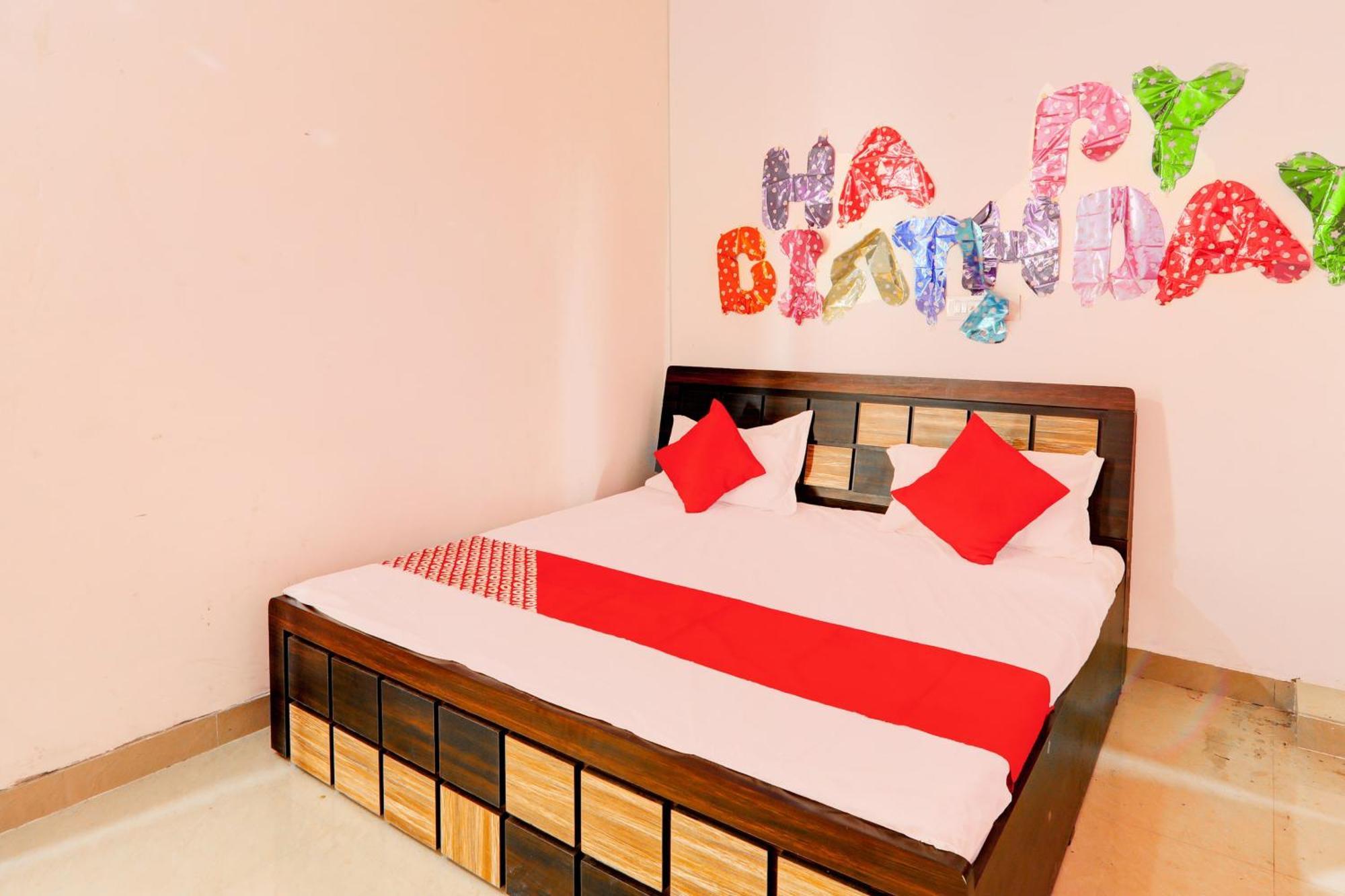 Oyo Flagship Shine Hotel Chinhat Exterior foto